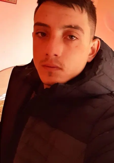 Я Vasile Marian, 23, знакомлюсь в Бухаресте