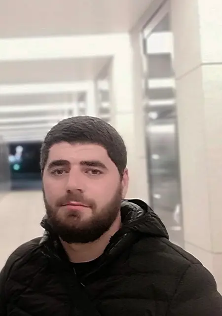 Arsen из Еревана, ищу на сайте постоянные отношения