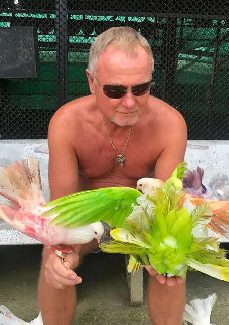 Михаил из Киева, мне 59, познакомлюсь для постоянных отношений