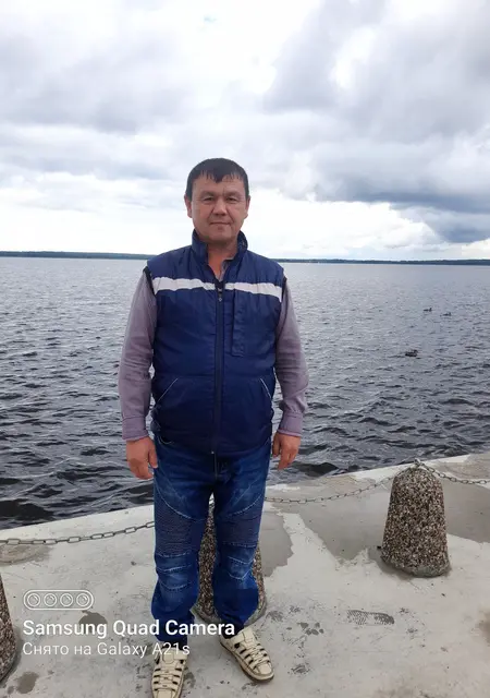 Рустамбек из Донецка, ищу на сайте знакомства без обязательств