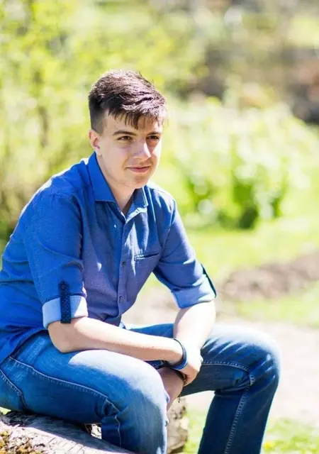 Я Forgield, 21, знакомлюсь в Бухаресте