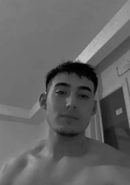 Bekir из Анкары, мне 27, познакомлюсь без обязательств