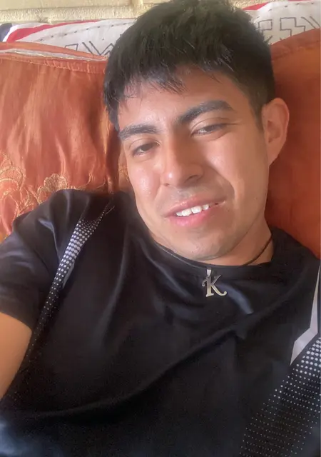 Kevin Paredes из Сантьяго, мне 23, познакомлюсь для общения