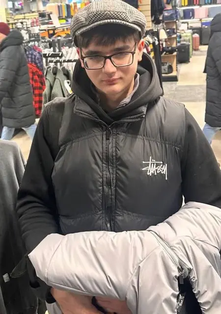 Я Denis, 18, знакомлюсь без обязательств в Варшаве