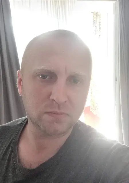Олег з Житомира, шукаю на сайті постійні стосунки