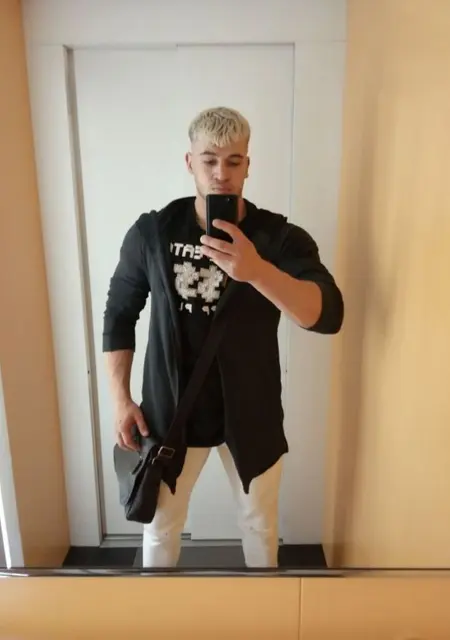 Я Tonkobonko, 26, из Праги, ищу знакомство