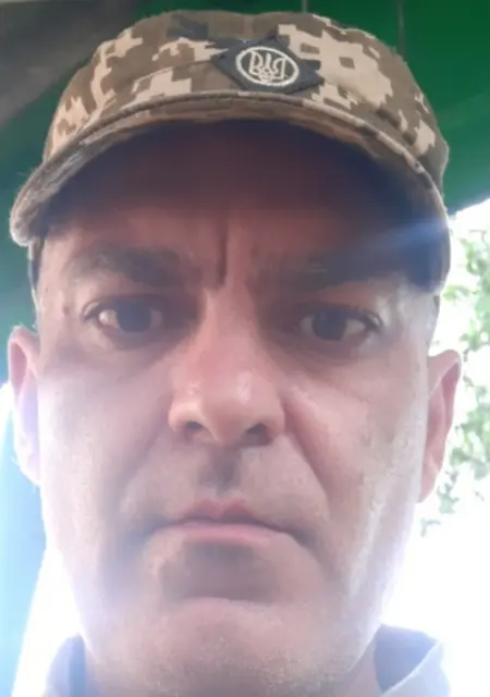 Я Віталій, 41 років з Чернівців, шукаю знайомства на одну ніч