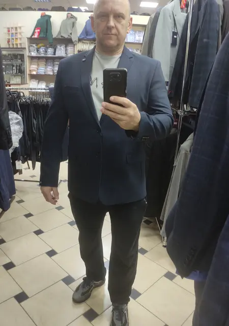 Я Иннокентий, 54, знакомлюсь для приятного времяпровождения в Бресте