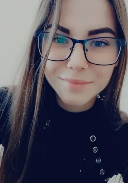 Я Анна, 28, знакомлюсь для приятного времяпровождения в Одессе