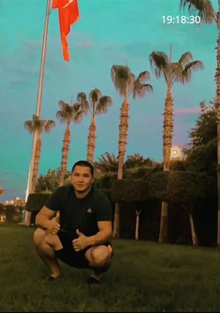 Бейбитжан из Шымкента, мне 35, познакомлюсь на одну ночь