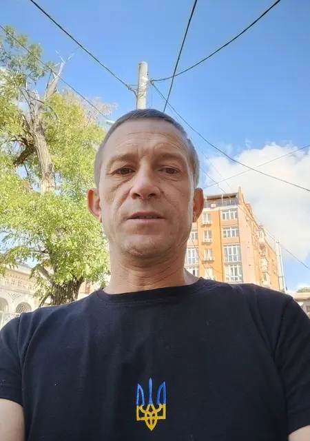 Я Артем, 49, из Одессы, ищу знакомство для общения