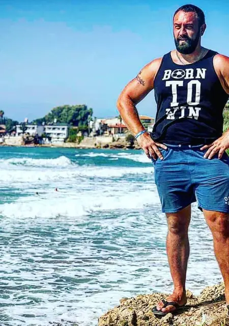 Влад из Мелитополя, ищу на сайте знакомства без обязательств