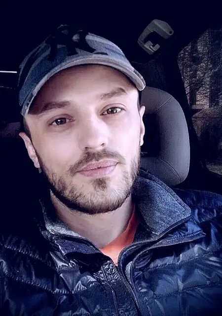 Я Srrgii, 37 років, знайомлюсь без зобов'язань у Івано-Франківську