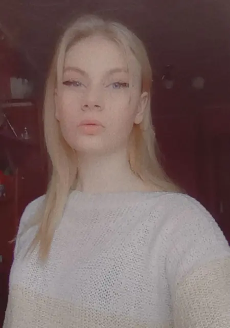 Я Вика, 22, знакомлюсь на одну ночь в Сумах