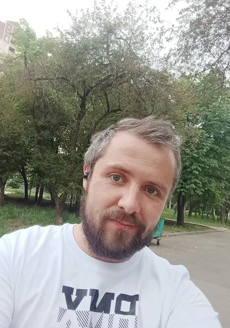 Владимир з Донецька, шукаю на сайті приємне проведення часу