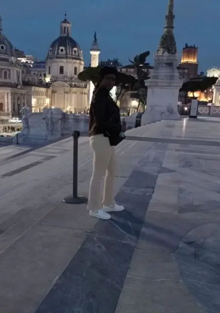 Я Rose, 30, знакомлюсь в Риме