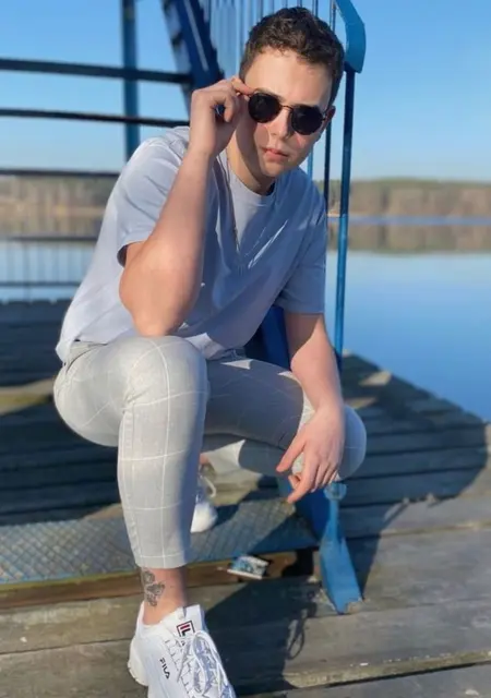 Я Krystian, 20, знакомлюсь в Варшаве