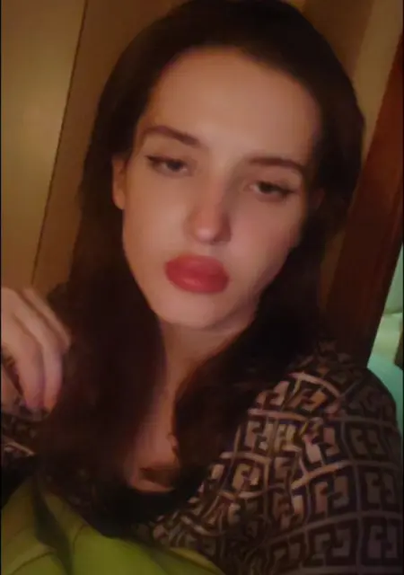 Я Катя, 22, знакомлюсь на одну ночь в Гомеле