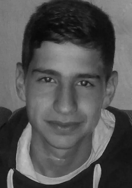 Я Yiannis, 26, из Лондона, ищу знакомство для постоянных отношений