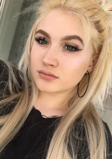 Лера из Днепра, мне 24, познакомлюсь для дружбы