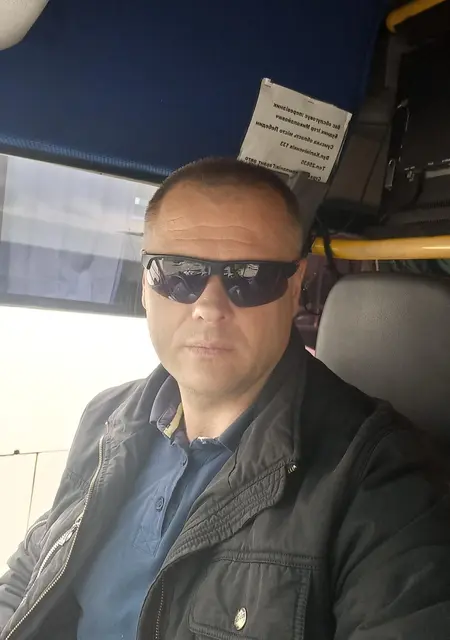 Я Владимир, 46, из Сум, ищу знакомство для приятного времяпровождения