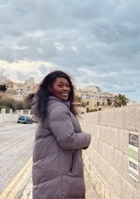 Jess из Парижа, мне 29, познакомлюсь