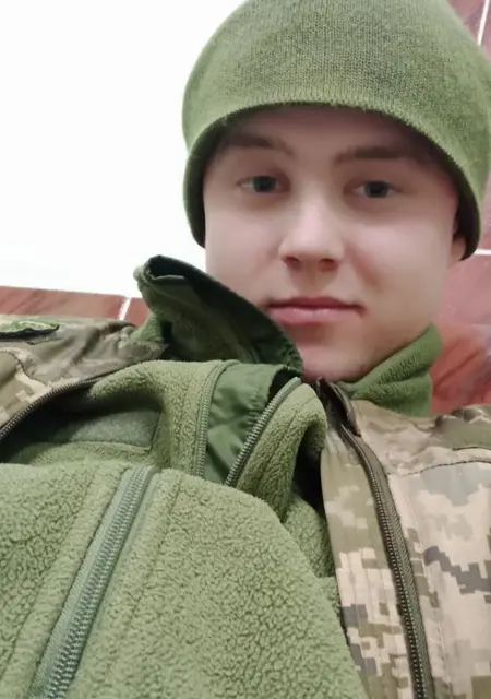 Я Alex, 24 років, знайомлюсь для приємного проведення часу у Житомире