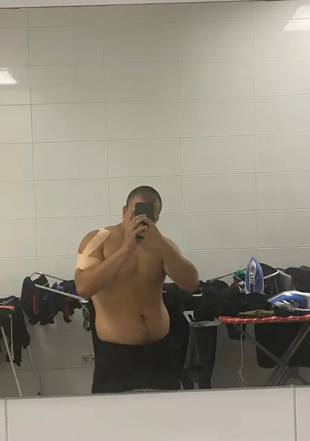 Артьом из Каменца-Подольского, мне 21, познакомлюсь без обязательств