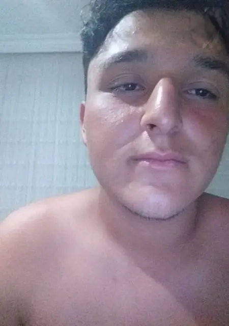 Я Bertug, 22, знакомлюсь в Стамбуле