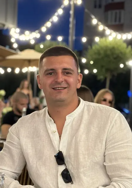 Я Макс, 26, знакомлюсь без обязательств в Лубнах