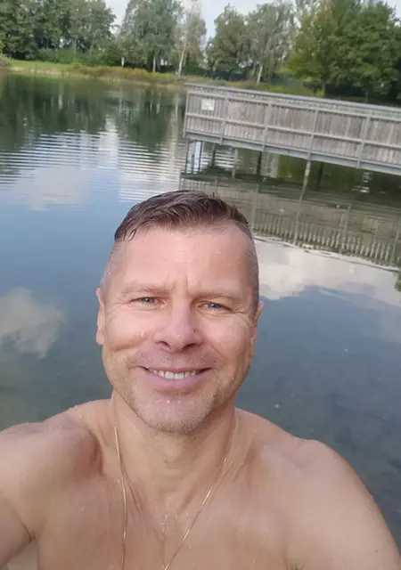 Костя з Києва, мені 46 років, познайомлюсь на одну ніч