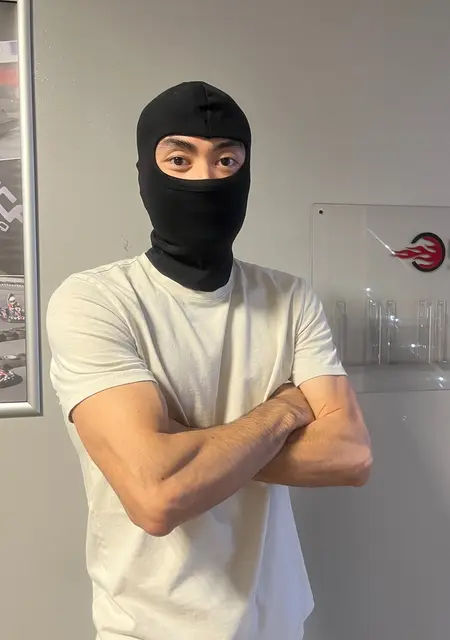 Мики из Варшавы, ищу на сайте знакомства на одну ночь