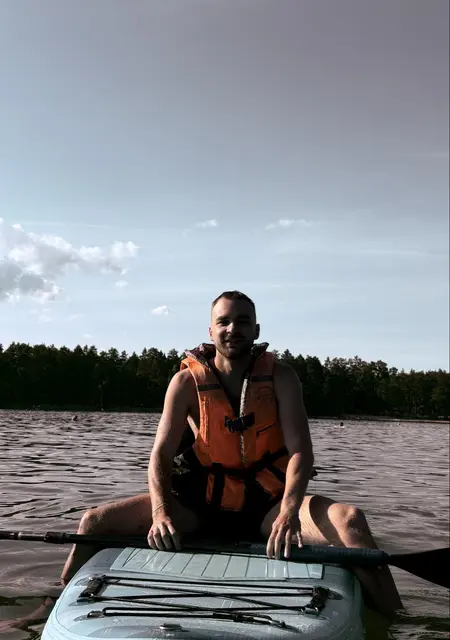 Михаил из Барановичей, мне 23, познакомлюсь для дружбы