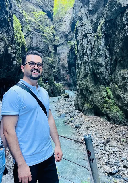 Я Ahm, 27, знакомлюсь на одну ночь в Мюнхене