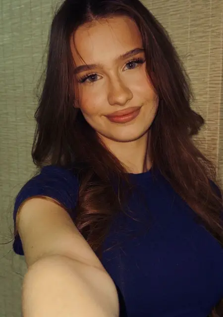 Я Nuray, 20, из Баку, ищу знакомства без обязательств