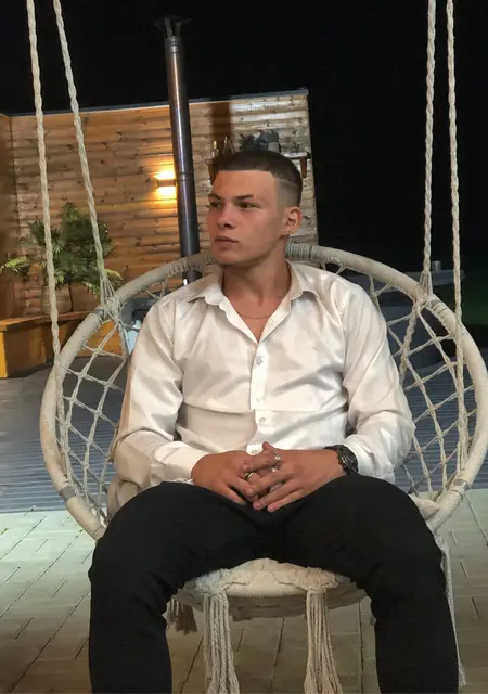 Alexandru из Брашова, ищу на сайте знакомства на одну ночь