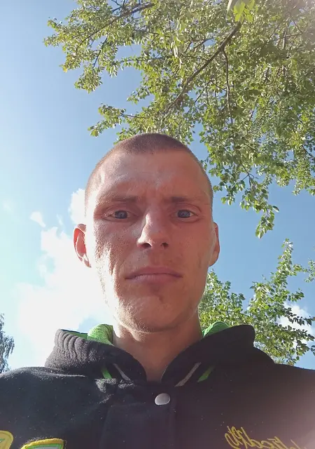 Николай из Несвижа, ищу на сайте общение