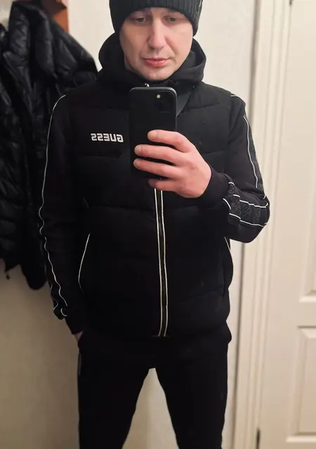 Дима з Сум, шукаю на сайті знайомства на одну ніч