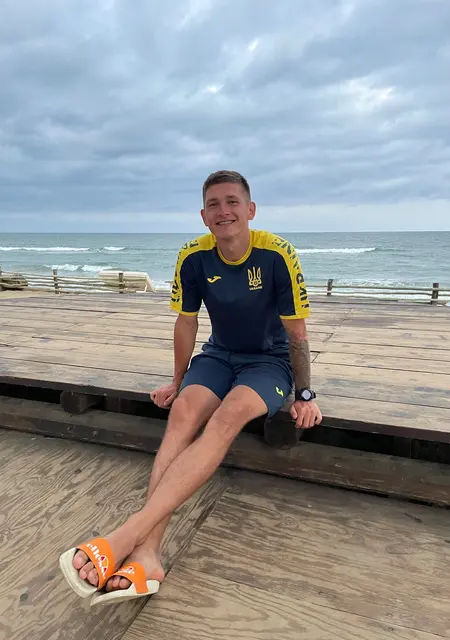 Лев из Черкасс, мне 28, познакомлюсь без обязательств