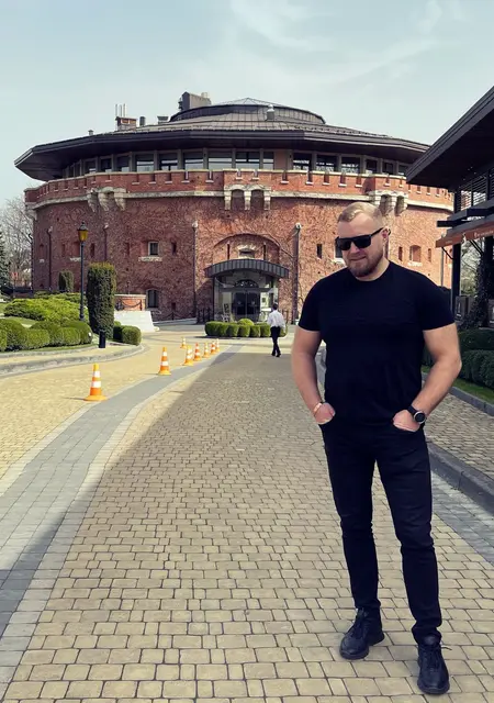 Я Андрей, 50, знакомлюсь для открытые отношения в Киеве