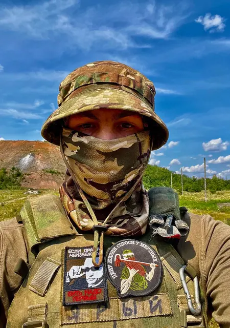 Я Константин, 22, из Донецка, ищу знакомство для общения
