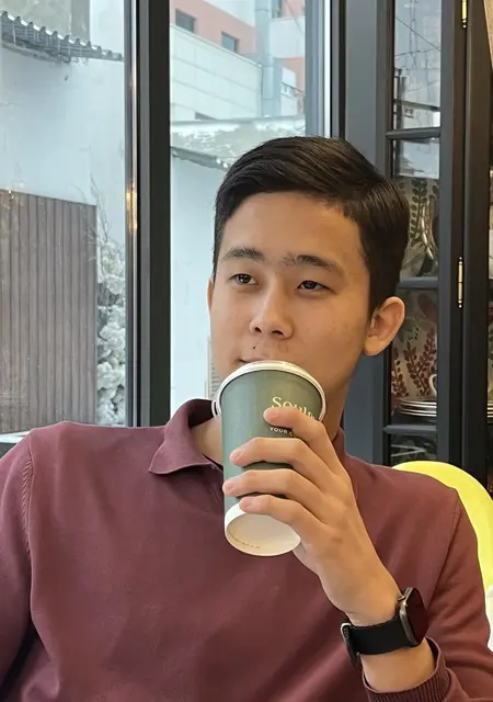 Нурболат из Атырау, мне 18, познакомлюсь для дружбы