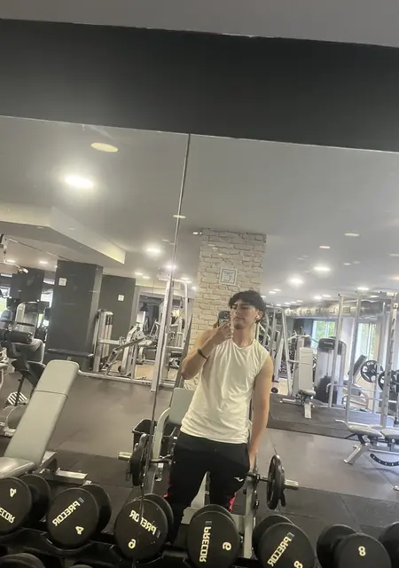 Gabri из Sant Cugat del Vallès, ищу на сайте знакомства на одну ночь