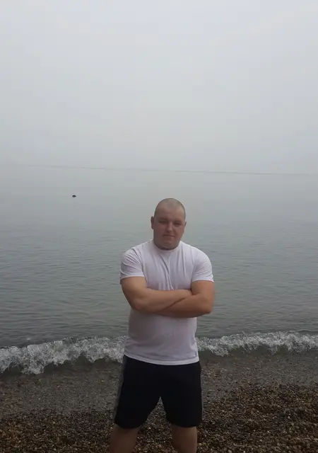 Михаил из Новопскова, ищу на сайте постоянные отношения