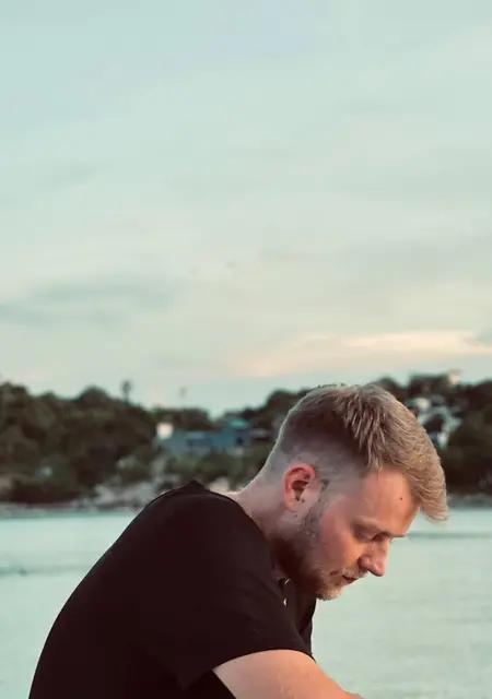 Yuri из Панган, ищу на сайте знакомства на одну ночь