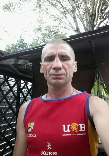 Я Вася, 45, из Варшавы, ищу знакомство