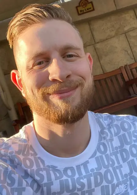 Ростислав Бочински из Кривого Рога, мне 27, познакомлюсь без обязательств