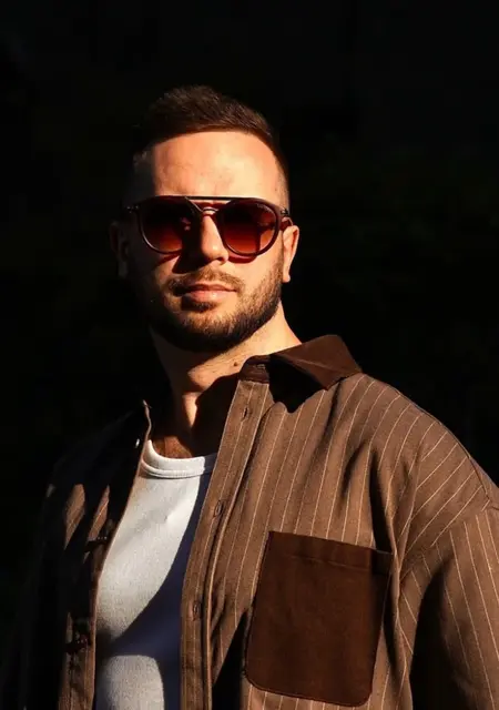 Я Виктор, 37, знакомлюсь без обязательств в Франкфурте-на-майне