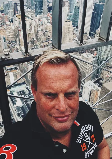 Я Oscar, 47, из Пройсиш-Ольдендорф, ищу знакомство для дружбы