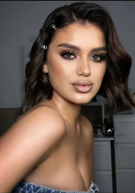 Я Лейла, 19 років з Львів, шукаю знайомство для спілкування